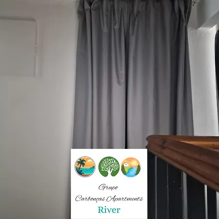 Carboncas River 公寓