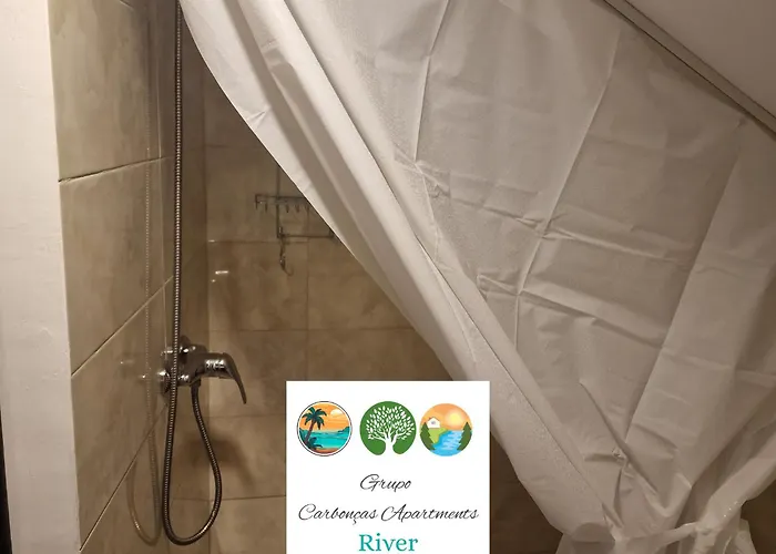 Carboncas River Apartmán *